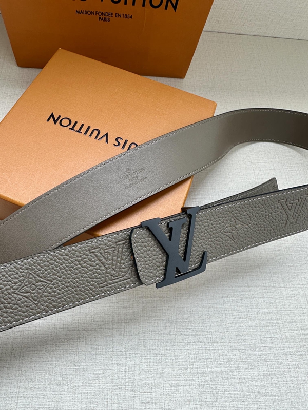 激安ルイヴィトンベルト背面デザイン